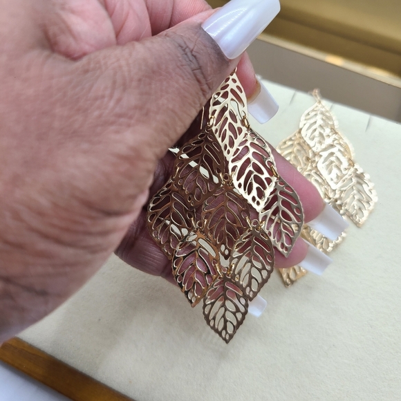 Goldtone Earrings • Layered • Tiered • Dangling • Finer Costume • New - Picture 5 of 5